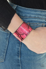 Load image into Gallery viewer, Its A Jungle Out There - Paparazzi Pink Bracelet - BlingbyAshleyNicole