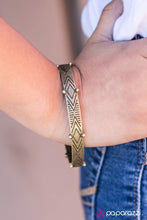 Load image into Gallery viewer, Jungle Quest - Paparazzi Brass Bracelet - BlingbyAshleyNicole