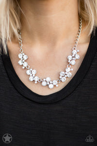 Hollywood Hills - Paparazzi White Necklace - BlingbyAshleyNicole