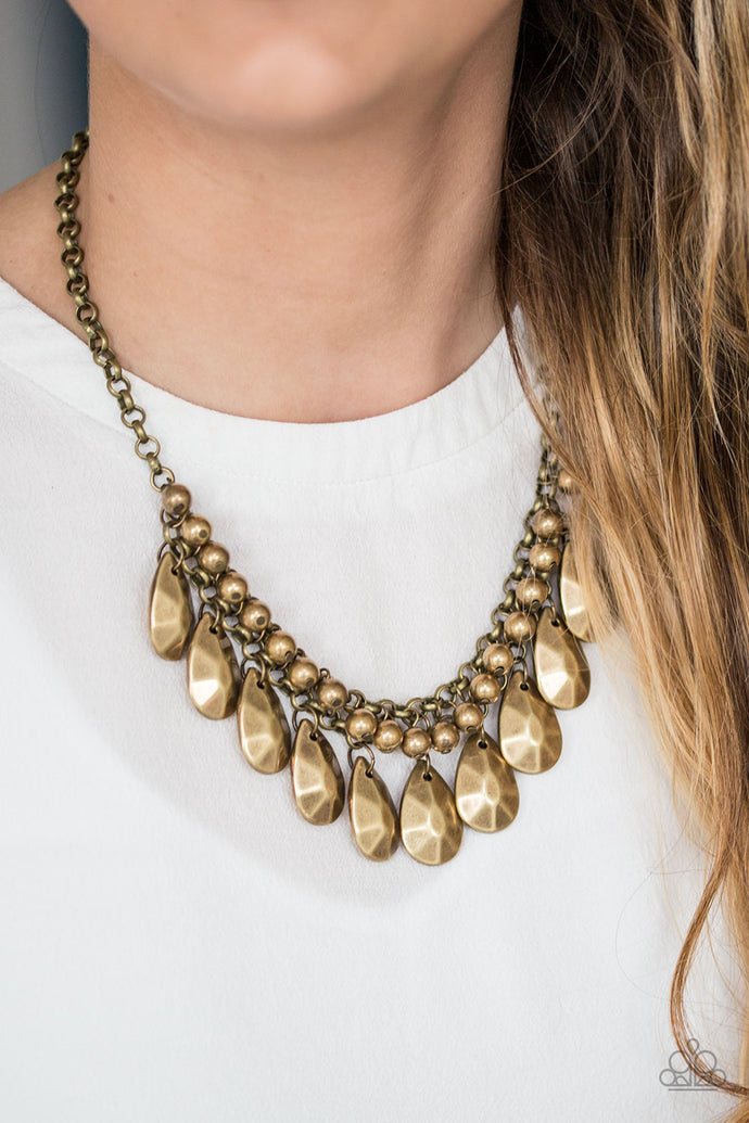 La DIVA Loca - Paparazzi Brass Necklace - BlingbyAshleyNicole