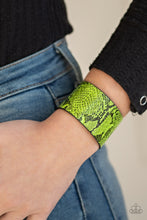 Load image into Gallery viewer, Its a Jungle Out There - Paparazzi Green Bracelet - BlingbyAshleyNicole