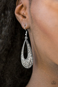 Big-Time Splender | Paparazzi Silver Earrings - BlingbyAshleyNicole