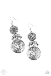 Garden Adventure | Paparazzi Silver Earrings - BlingbyAshleyNicole