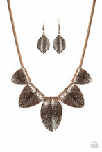 Load image into Gallery viewer, Garden Gatherer - Paparazzi Copper Necklace - BlingbyAshleyNicole