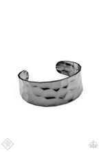 Load image into Gallery viewer, Is It HAUTE In Here? | Paparazzi Black Bracelet - BlingbyAshleyNicole