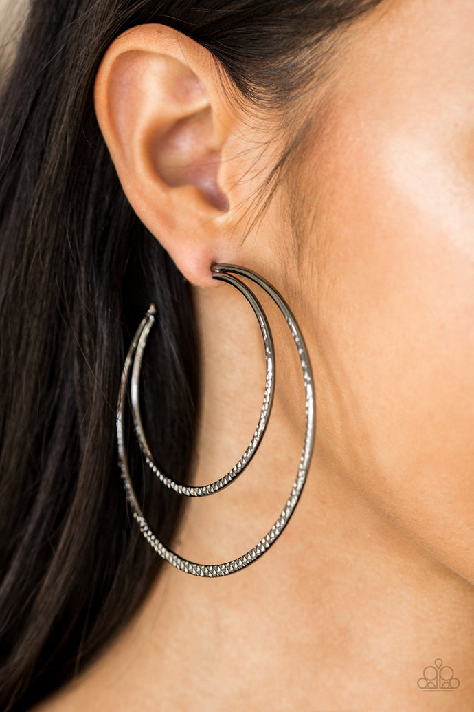 Drop It Like It's HAUTE | Paparazzi Black Hoop Earring - BlingbyAshleyNicole