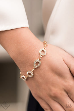 Royally Refined | Paparazzi Gold Bracelet - BlingbyAshleyNicole