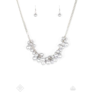 Glam Queen - Paparazzi Necklace - BlingbyAshleyNicole